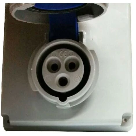 Prise verrouillée Legrand 2P+E 2X16A+E 230V IP55 057221 Prise Verrouillée Legrand 2P+E 2X16A+E 230V IP55 057221 -LEGRAND Soldes 13257730 2