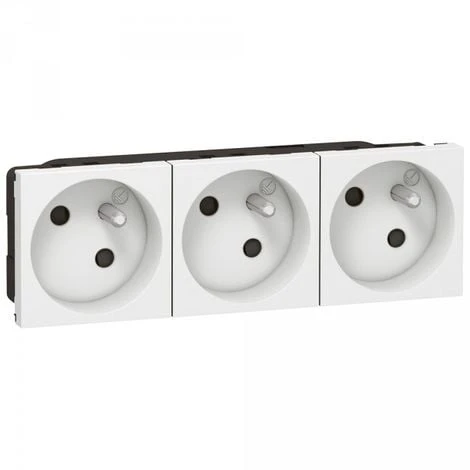 Triple prise de courant 2P+T inclinées à 45° précâblées IK07 Mosaic 6 modules avec bornes automatiques - blanc - Legrand Triple Prise De Courant 2P+T Inclinées à 45° Précâblées IK07 Mosaic 6 Modules Avec Bornes Automatiques - Blanc - Legrand -LEGRAND Soldes 13500071 1