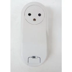 Enjoliveur Blanc Pour Prise 2P+T Surface + Chargeur USB Semi-encastré (067116) Céliane LEGRAND 068116