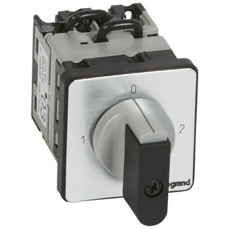 LEGRAND Commutateur à cames inverseur avec position arrêt 90° PR12 2P 4 contacts fixation par vis sur porte (027491) LEGRAND Commutateur à Cames Inverseur Avec Position Arrêt 90° PR12 2P 4 Contacts Fixation Par Vis Sur Porte (027491) -LEGRAND Soldes 19418698 1