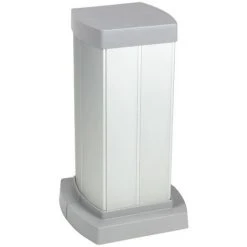 LEGRAND Colonnette 4 Compartiments à Clippage Direct Logix 125x125mm Et Hauteur 0,30m Livrée Avec Couvercle Alu Anodisé (PW32345)