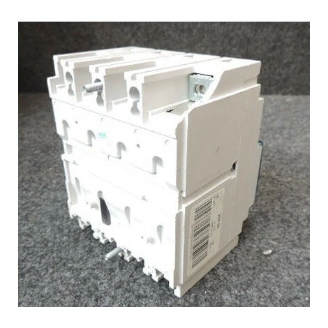 Disjoncteur de puissance 16A 4P 36kA (déclassé sans emballage) tétrapolaire DPX 125 LEGRAND 025058 Disjoncteur De Puissance 16A 4P 36kA (déclassé Sans Emballage) Tétrapolaire DPX 125 LEGRAND 025058 -LEGRAND Soldes 32098712 3