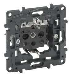 Prise De Courant 2P + T Niloé Step 16A 250V Borne Automatique LEGRAND 864020