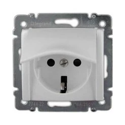 Prise 2P + TT Avec Capuchon VALENA LEGRAND 774422 Blanc