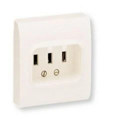 LEGRAND 055423 | Socle 2P + TP 25A 380V 80x80mm