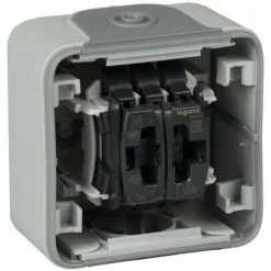 Double Interrupteur Mural, Bouton Poussoir étanche En Saillie De La Gamme Plexo, Double Interrupteur Extérieur, étanche (IP55), Couleur Grise - Legrand, 191514 Plexo. 4 Double Interrupteur Mural, Bouton Poussoir étanche En Saillie De La Gamme Plexo, Double Interrupteur Extérieur, étanche (IP55), Couleur Grise - Legrand, 191514 Plexo. -LEGRAND Soldes 59586935 3