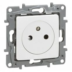 Legrand 664737 Prise De Courant 2p+t Affleurante Niloé - 16 A - Bornes Auto - Pur