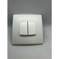 DOUBLE VA-ET-VIENT LEGRAND LEGRAND NEPTUNE - 10 AX - FIXATION VIS/GRIFFES LEG080602