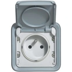 LEGRAND Prise De Courant Et Volet De Protection IP 55 Plexo Complet Apparent - Gris