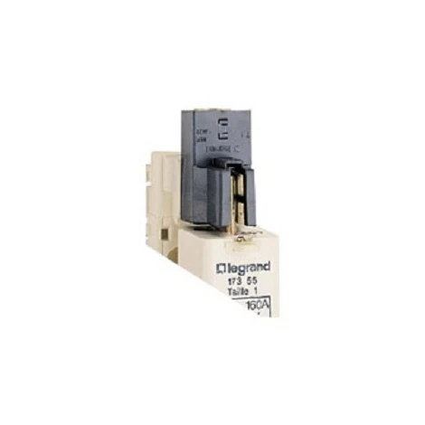 Legrand 019921 - Cache de protection pour cartouches à couteaux - taille 0 - noir Legrand 019921 - Cache De Protection Pour Cartouches à Couteaux - Taille 0 - Noir -LEGRAND Soldes 9872537 1